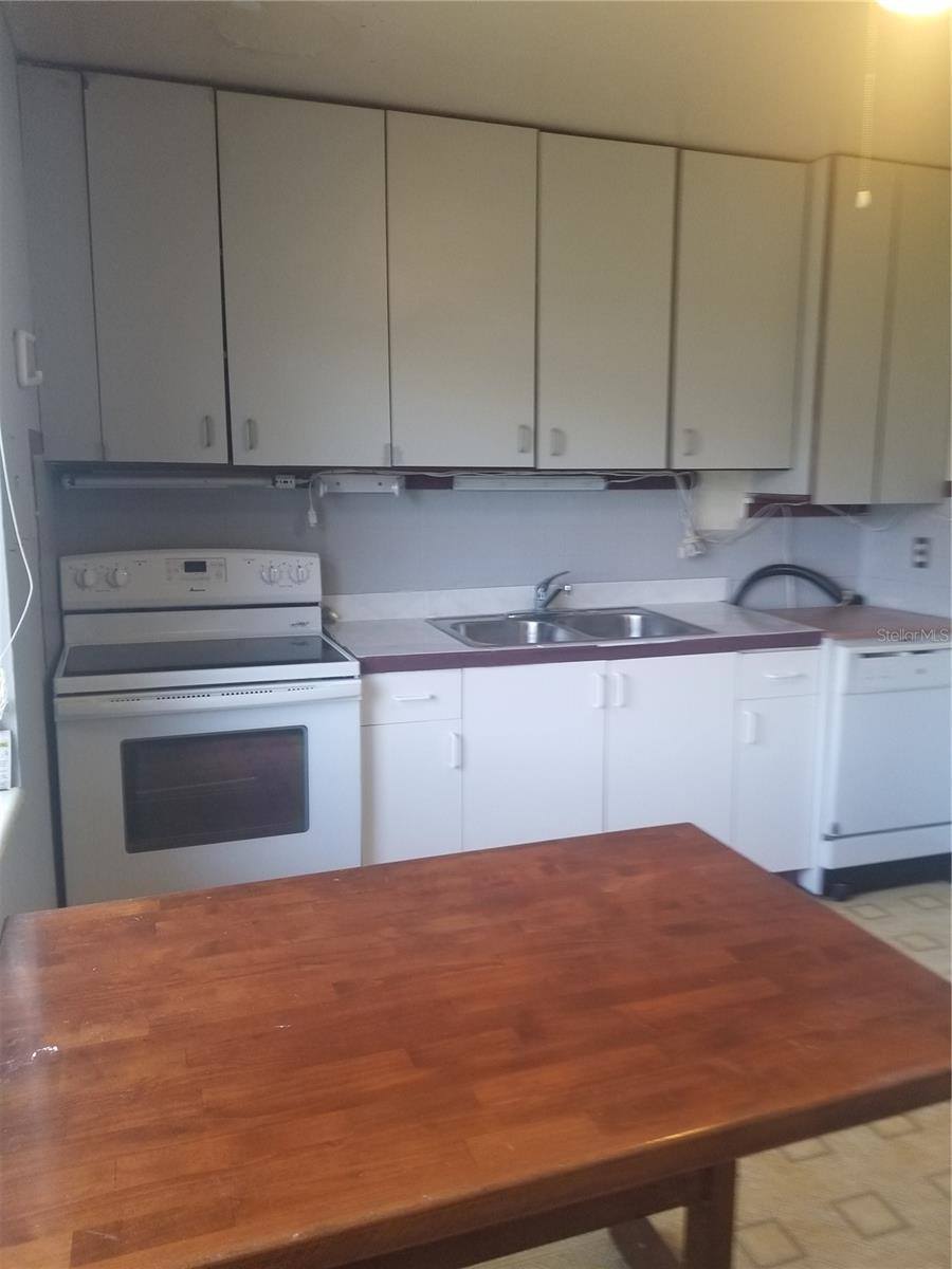 4409 West Wyoming Avenue, Tampa, FL 33616