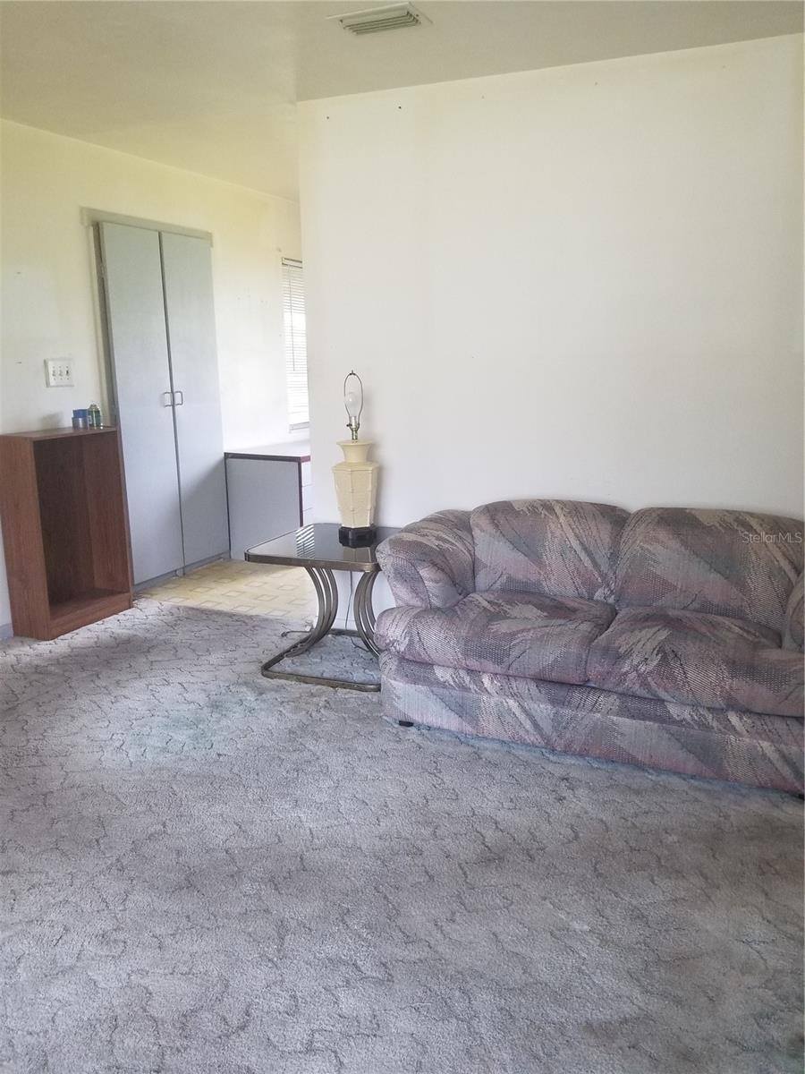 4409 West Wyoming Avenue, Tampa, FL 33616