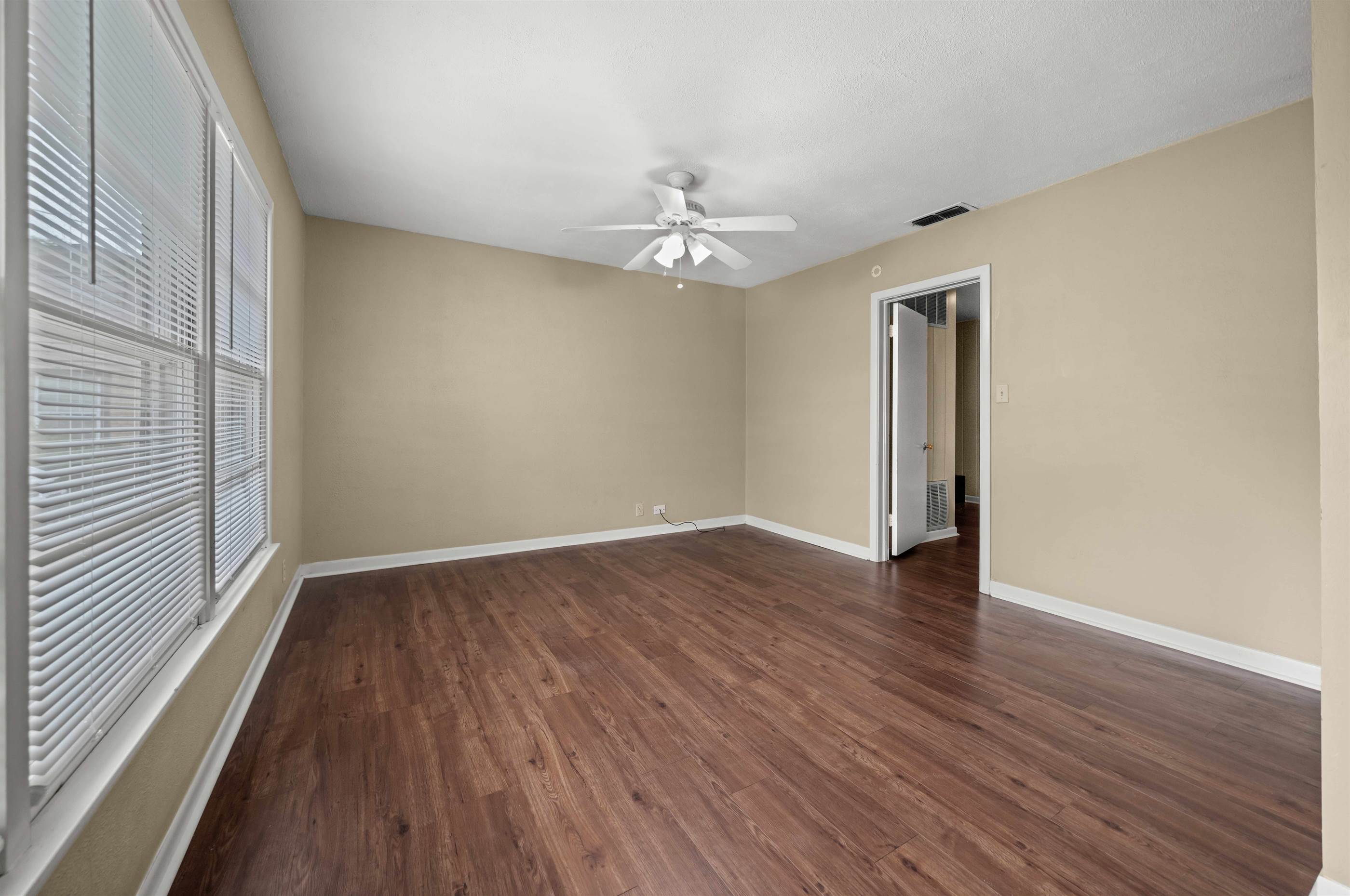 2110 Airline Dr., Tyler, TX 75701