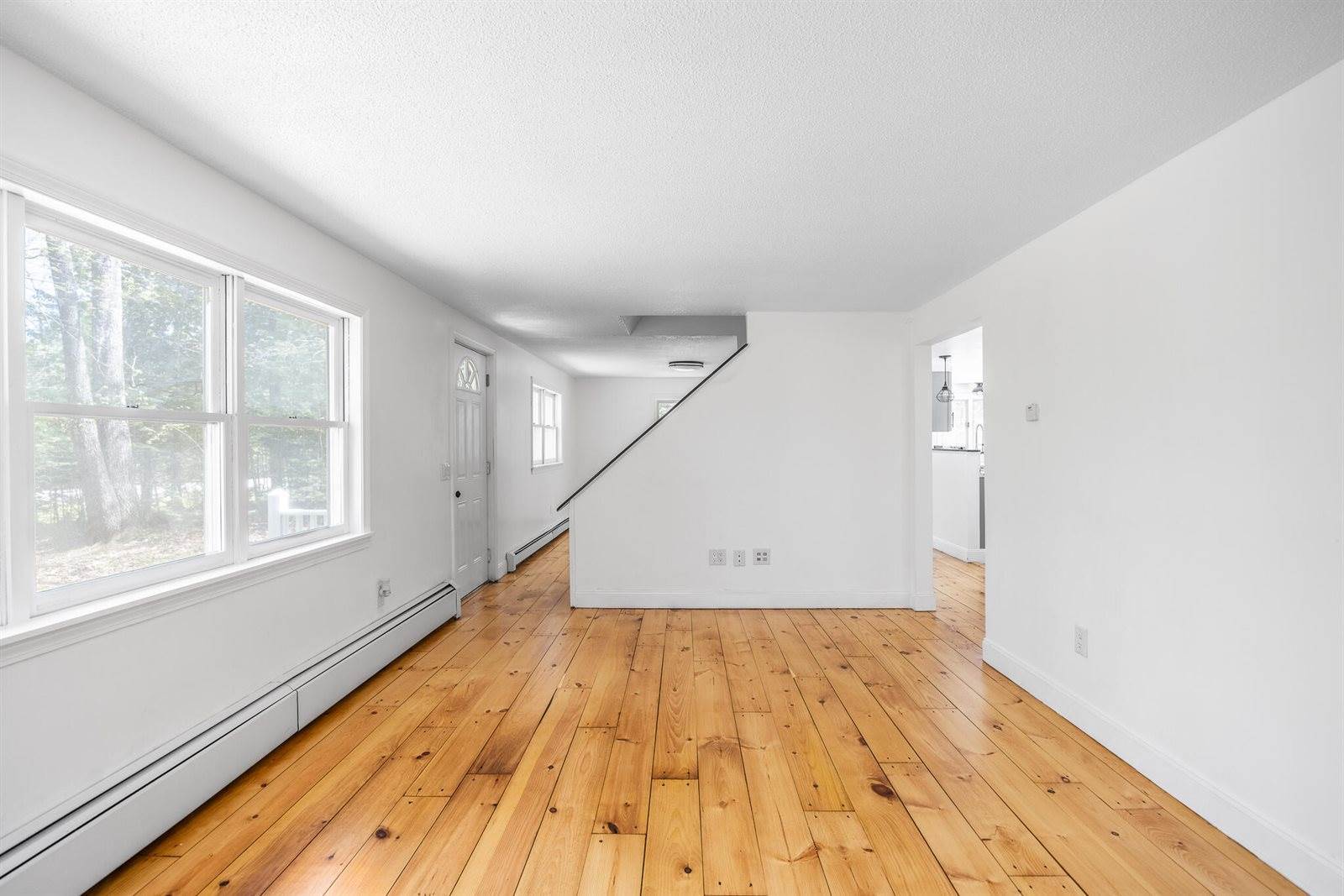 215 Levenseller Road, Holden, ME 04429