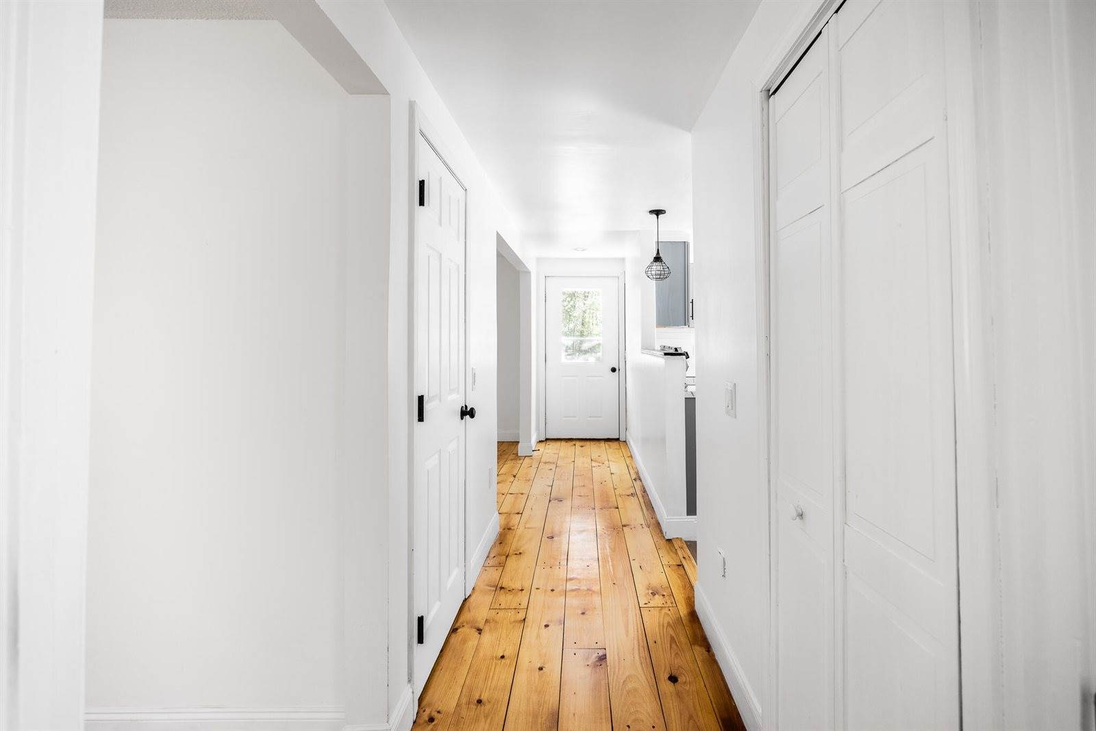 215 Levenseller Road, Holden, ME 04429