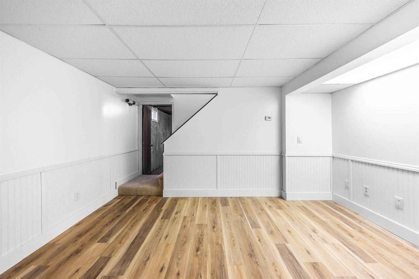 215 Levenseller Road, Holden, ME 04429