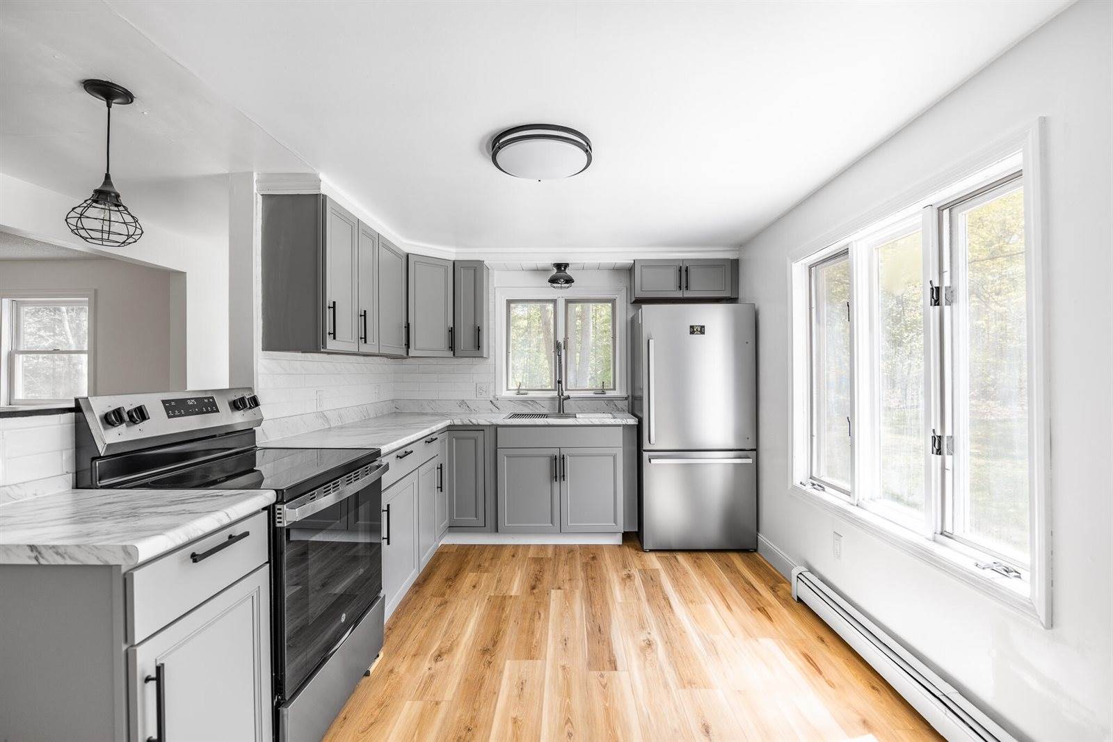 215 Levenseller Road, Holden, ME 04429