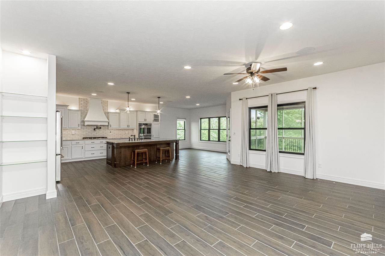 1524 Lariat Lane, Junction City, KS 66441