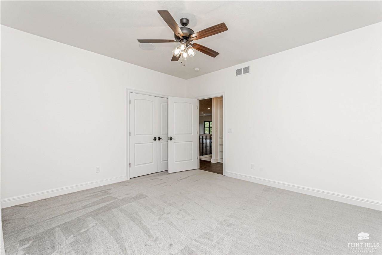 1524 Lariat Lane, Junction City, KS 66441