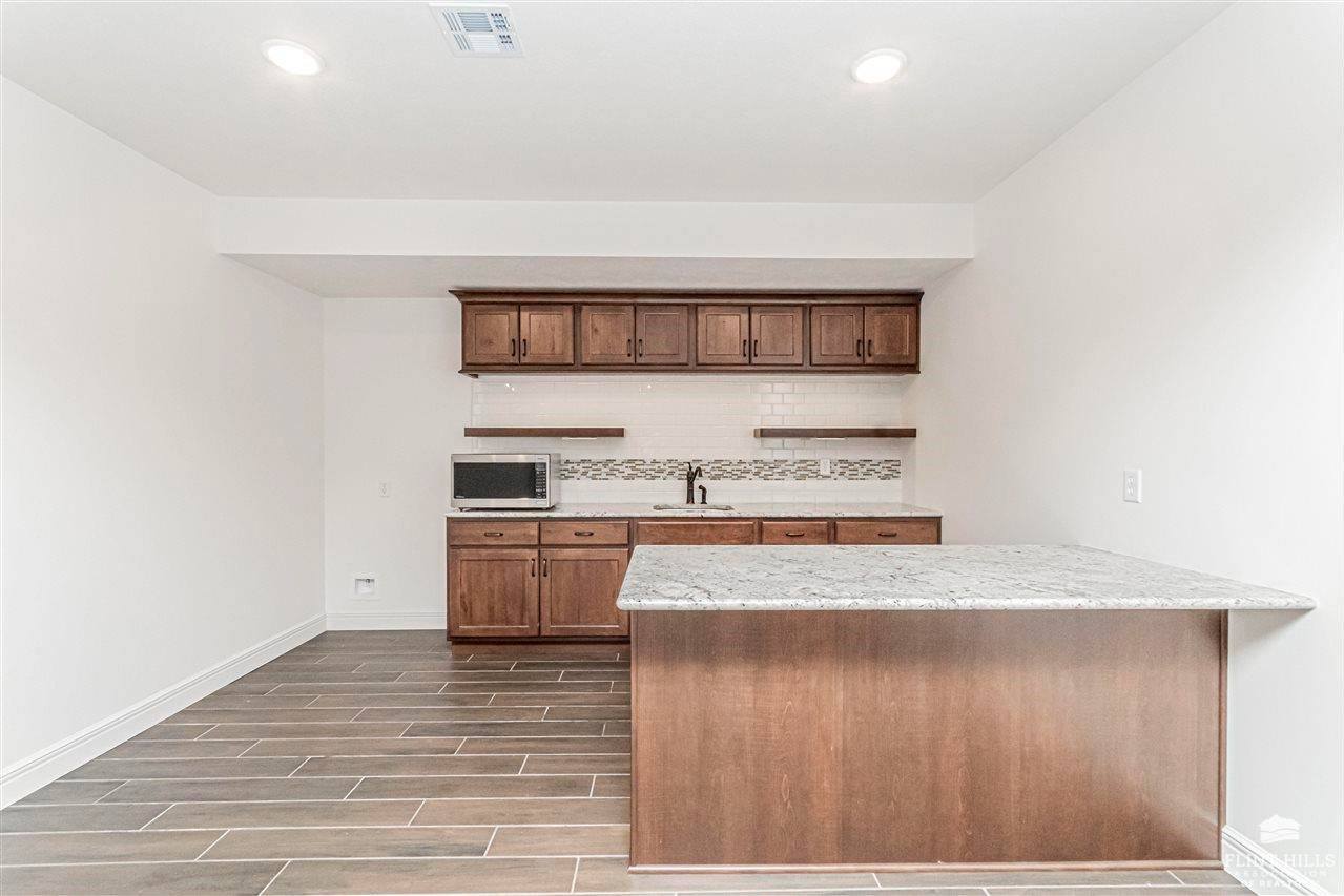 1524 Lariat Lane, Junction City, KS 66441