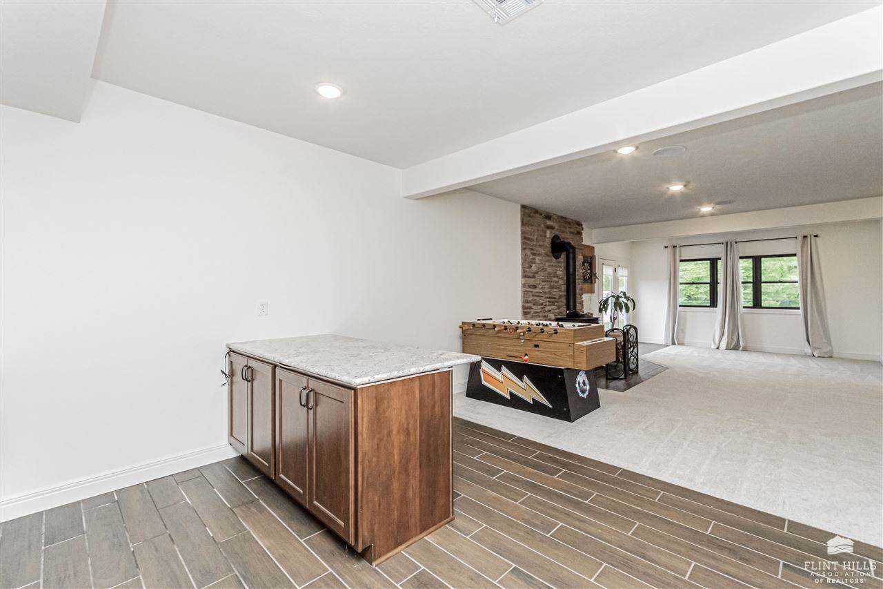 1524 Lariat Lane, Junction City, KS 66441