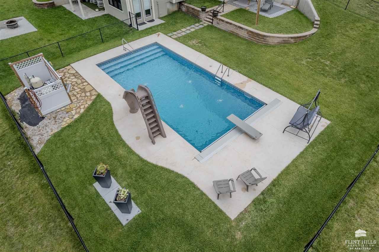 1524 Lariat Lane, Junction City, KS 66441