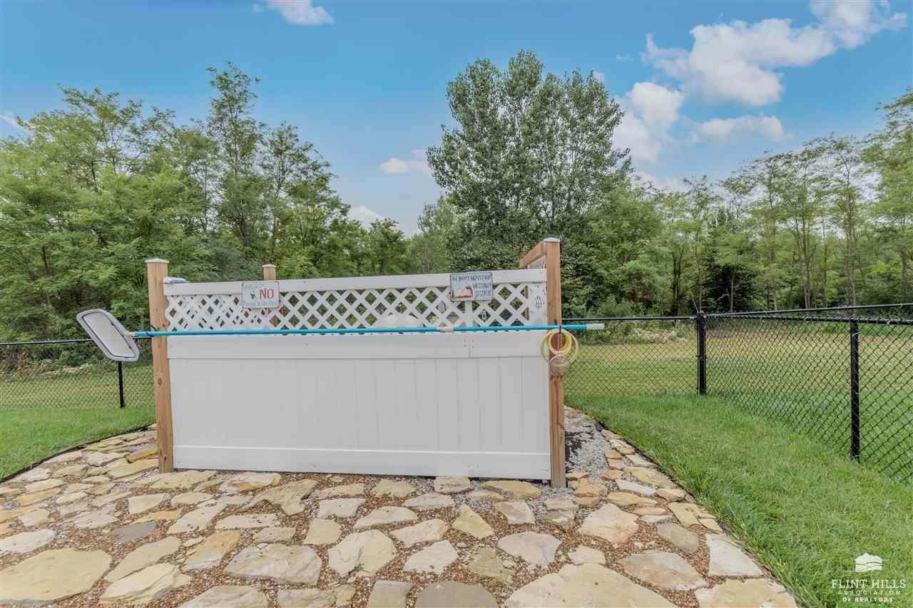 1524 Lariat Lane, Junction City, KS 66441