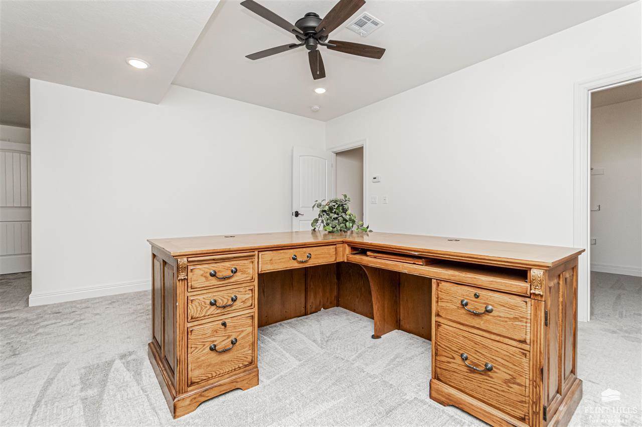 1524 Lariat Lane, Junction City, KS 66441