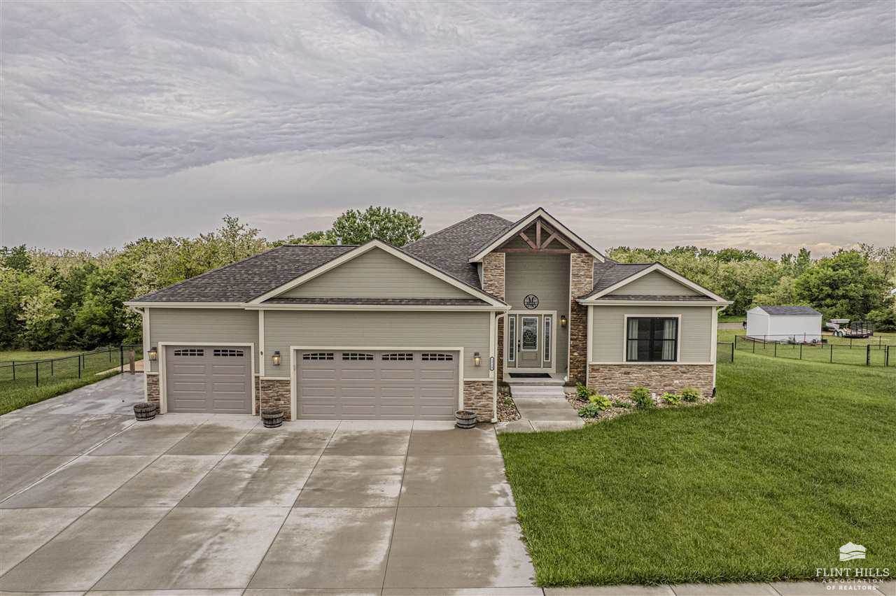 1524 Lariat Lane, Junction City, KS 66441