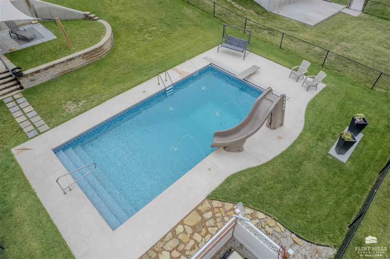 1524 Lariat Lane, Junction City, KS 66441