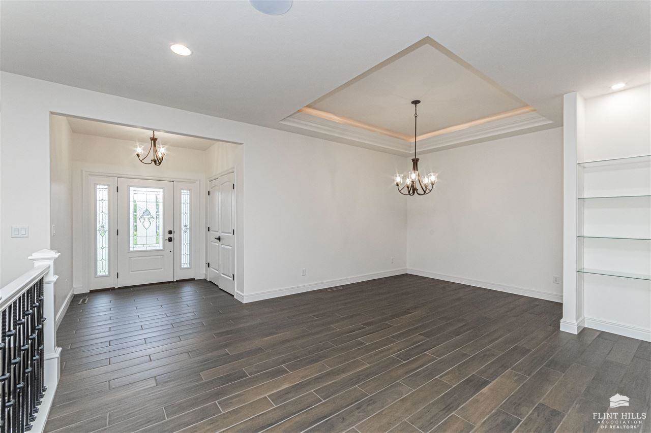 1524 Lariat Lane, Junction City, KS 66441