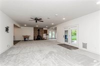 1524 Lariat Lane, Junction City, KS 66441