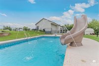 1524 Lariat Lane, Junction City, KS 66441