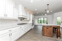 1524 Lariat Lane, Junction City, KS 66441