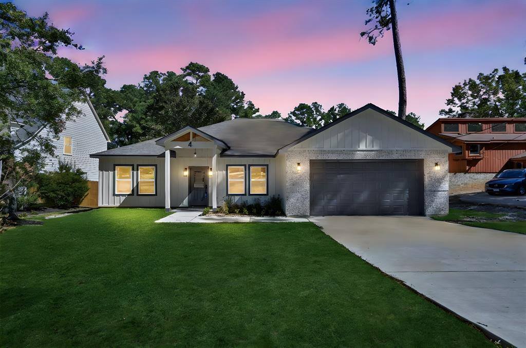 4 Hanover Ln, Conroe, TX 77304