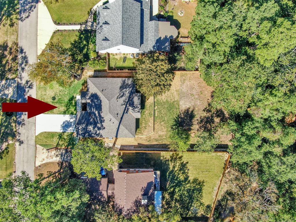 4 Hanover Ln, Conroe, TX 77304