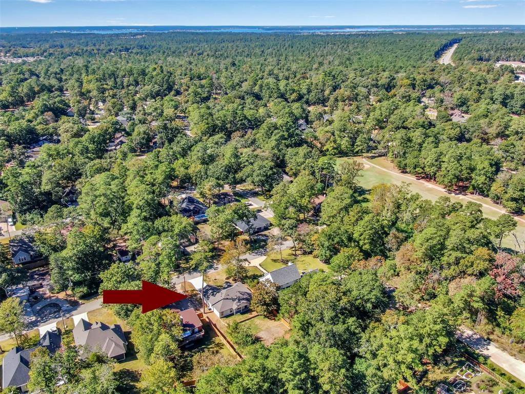 4 Hanover Ln, Conroe, TX 77304