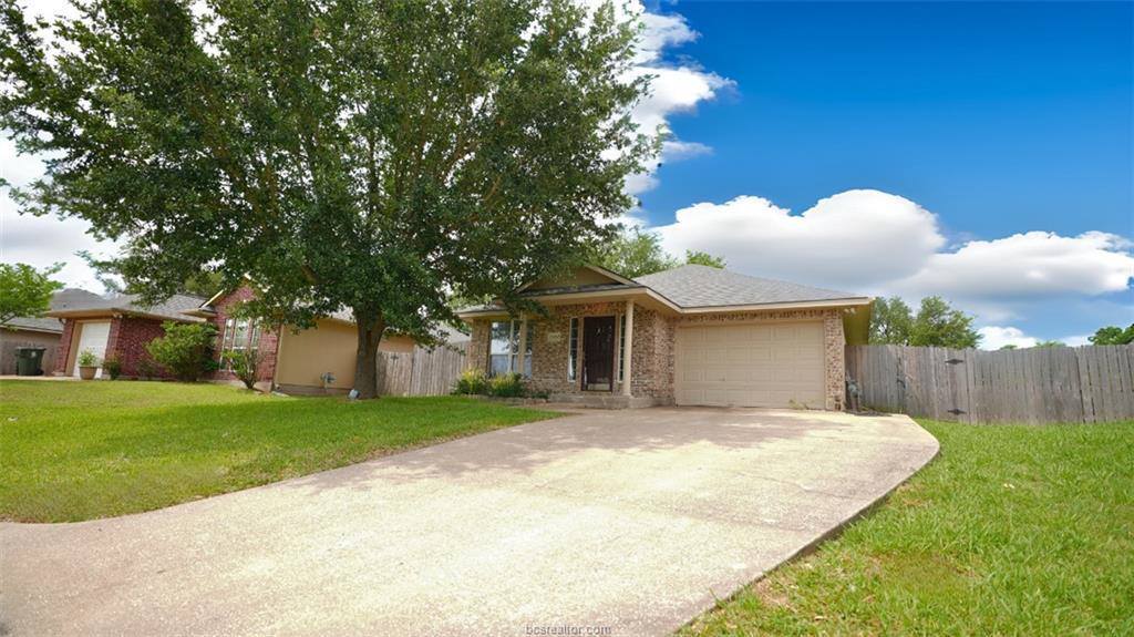 2902 Elise Lane, Bryan, TX 77802