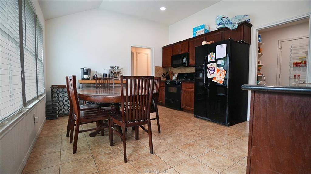 2902 Elise Lane, Bryan, TX 77802