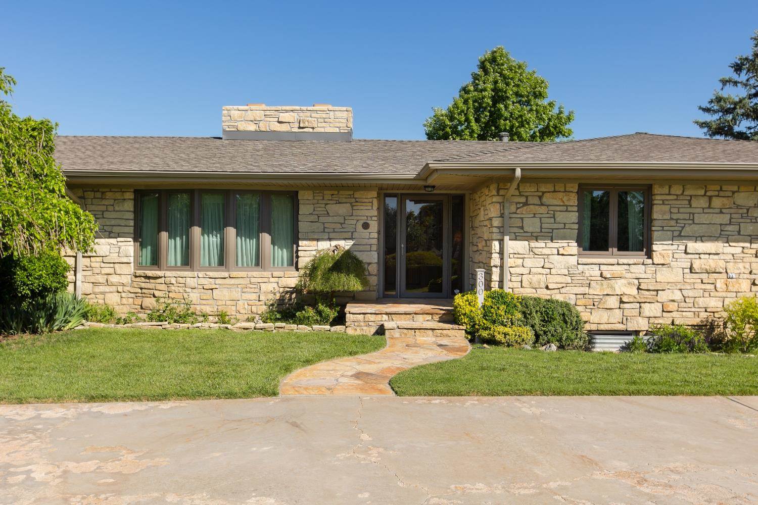 300 North Baca Avenue, Elkhart, KS 67950