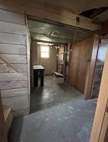 909 NW 10th Ave, Minot, ND 58703