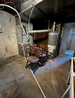 909 NW 10th Ave, Minot, ND 58703