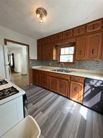 909 NW 10th Ave, Minot, ND 58703