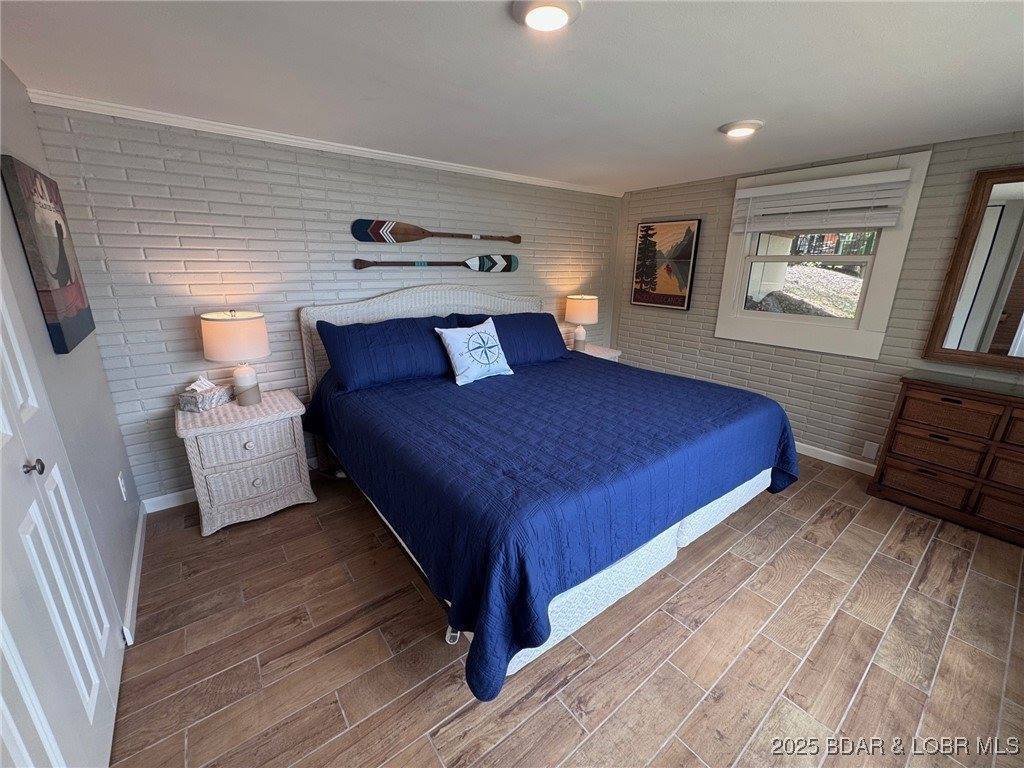 199 Country Oak Drive, Sunrise Beach, MO 65079