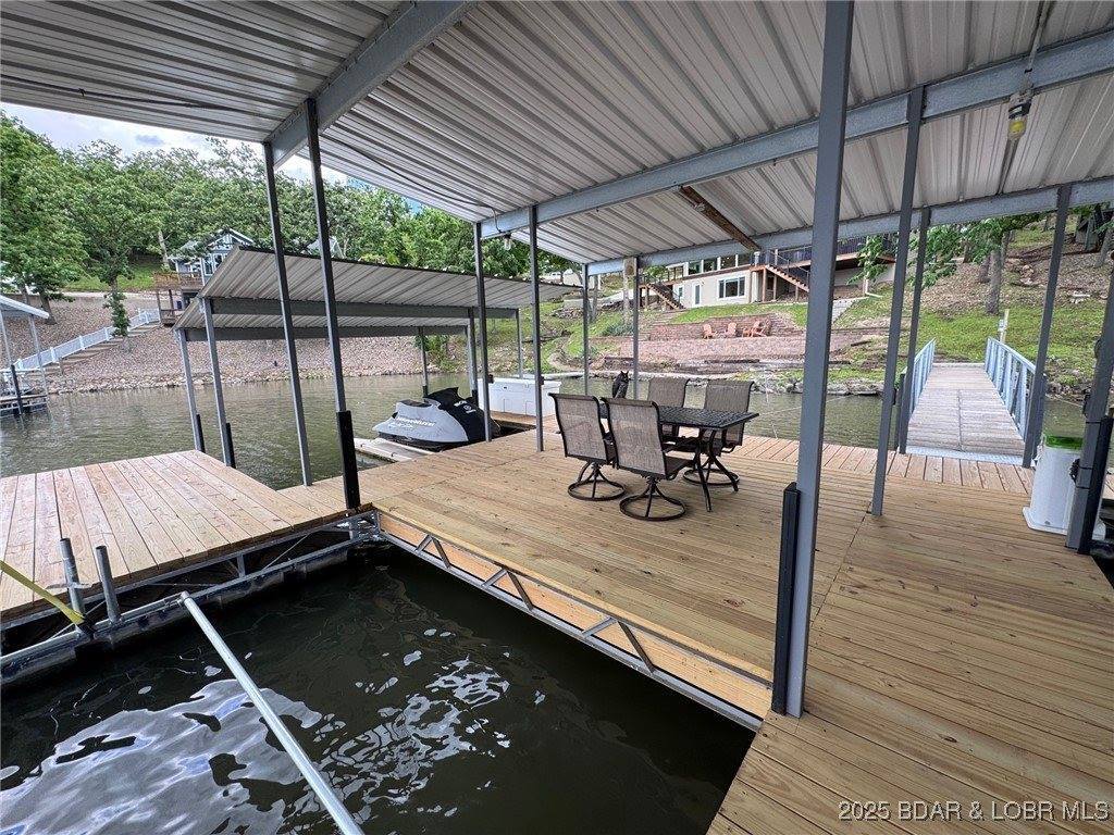 199 Country Oak Drive, Sunrise Beach, MO 65079