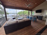 199 Country Oak Drive, Sunrise Beach, MO 65079