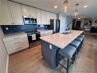 199 Country Oak Drive, Sunrise Beach, MO 65079