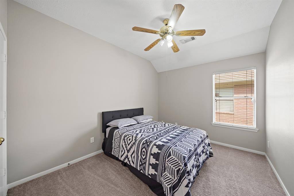 1411 Hunter Ridge Court, Fresno, TX 77545
