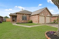1411 Hunter Ridge Court, Fresno, TX 77545
