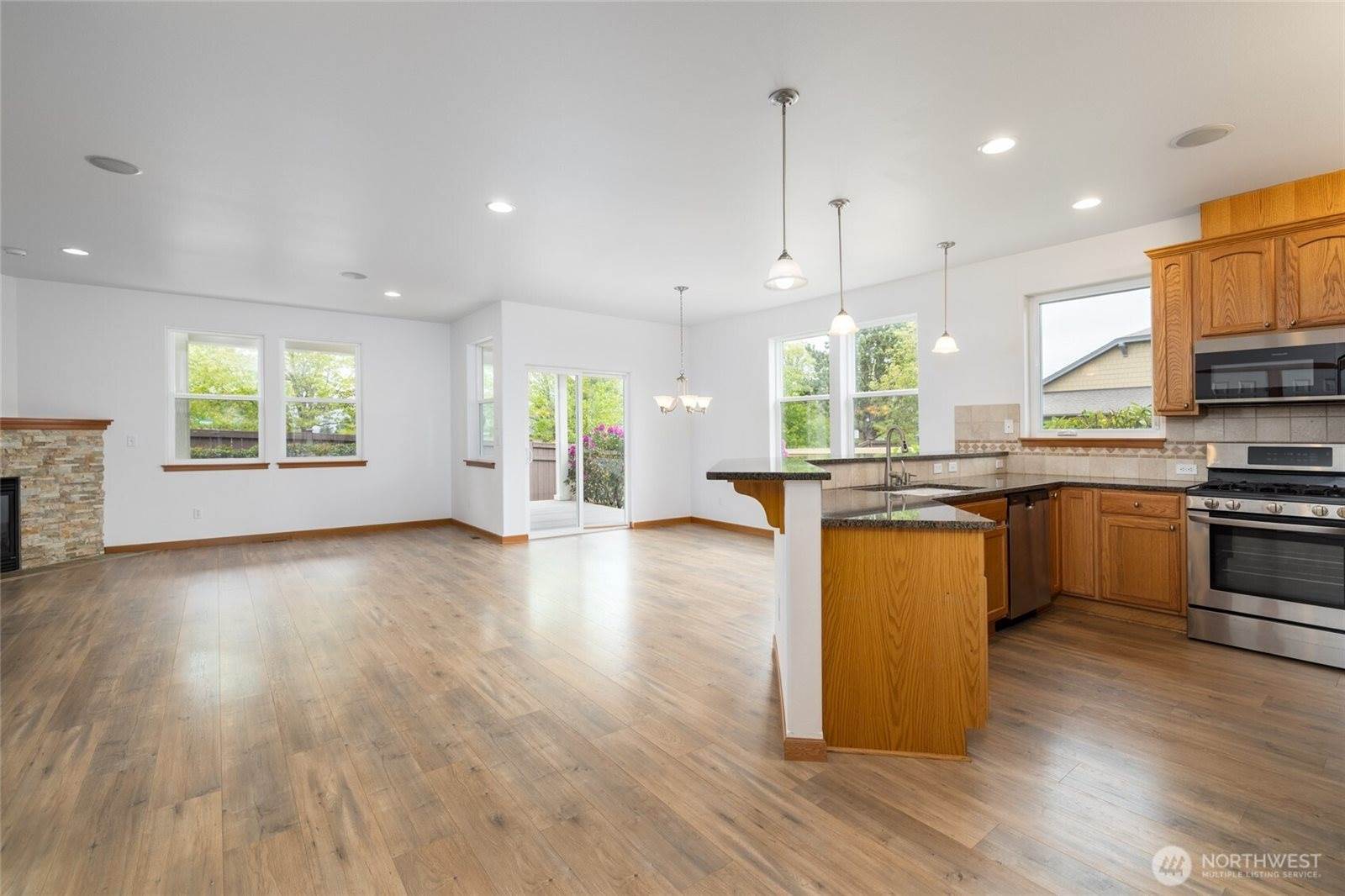 997 Chestnut Loop, Mount Vernon, WA 98273