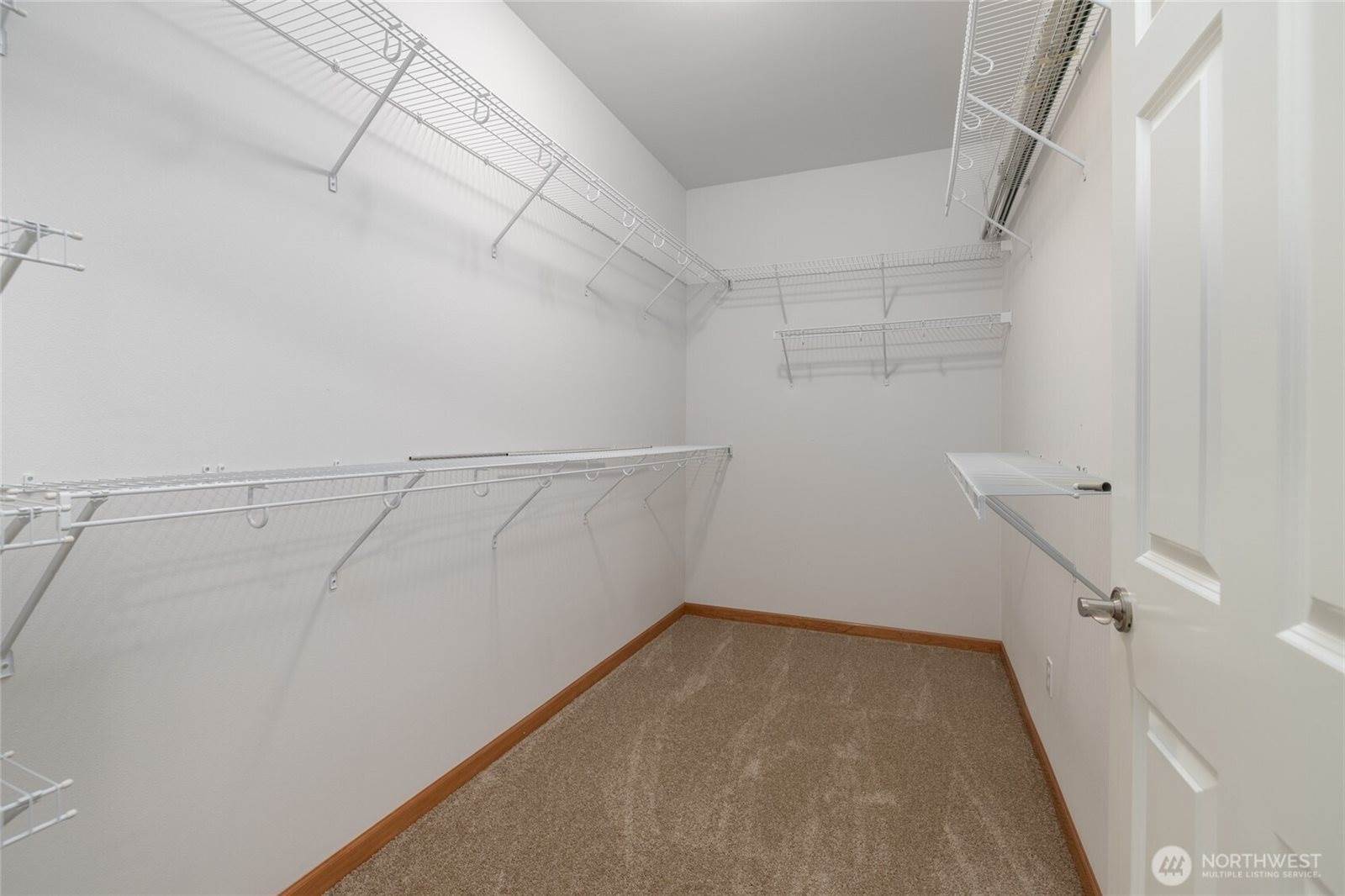 997 Chestnut Loop, Mount Vernon, WA 98273