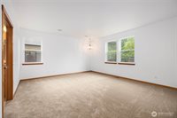 997 Chestnut Loop, Mount Vernon, WA 98273