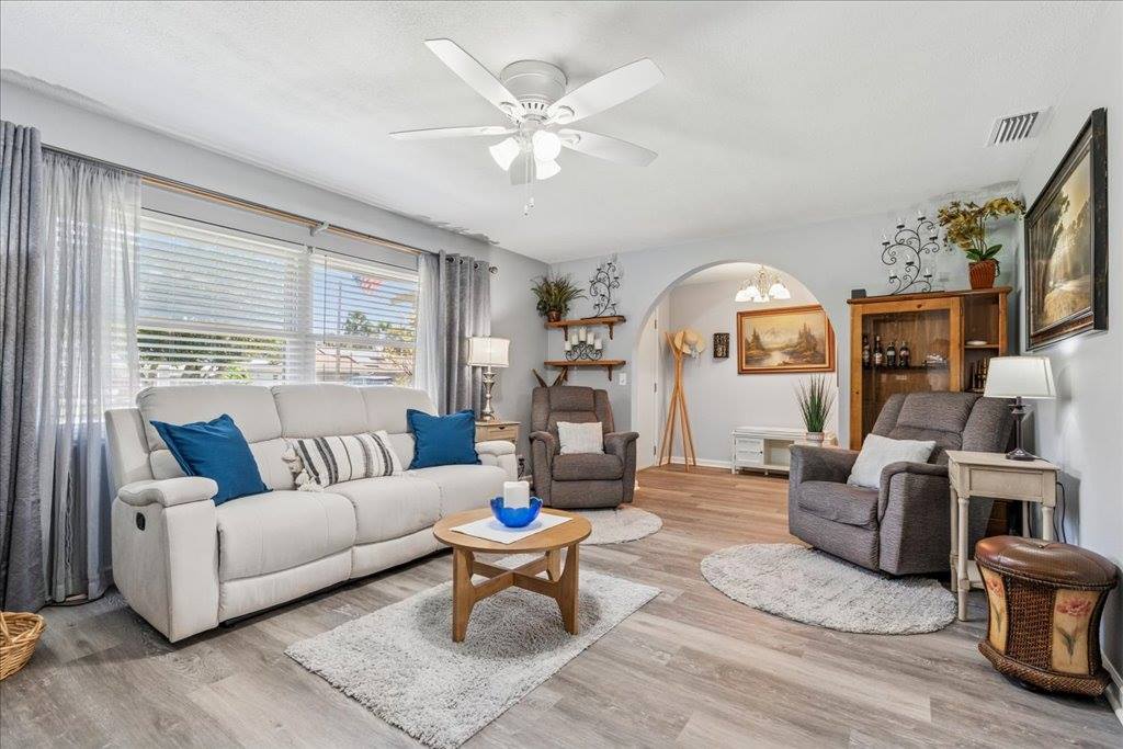 934 Tall Pine Drive, Port Orange, FL 32127