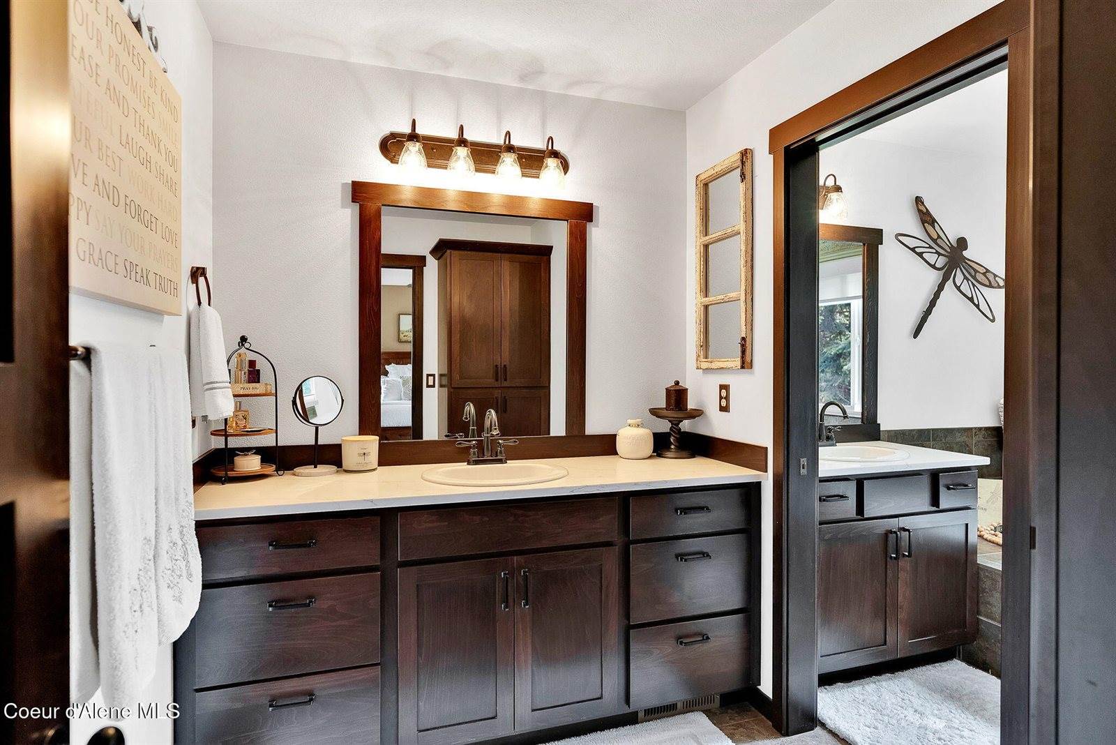 17940 West Sheltered Ct, Hauser, ID 83854