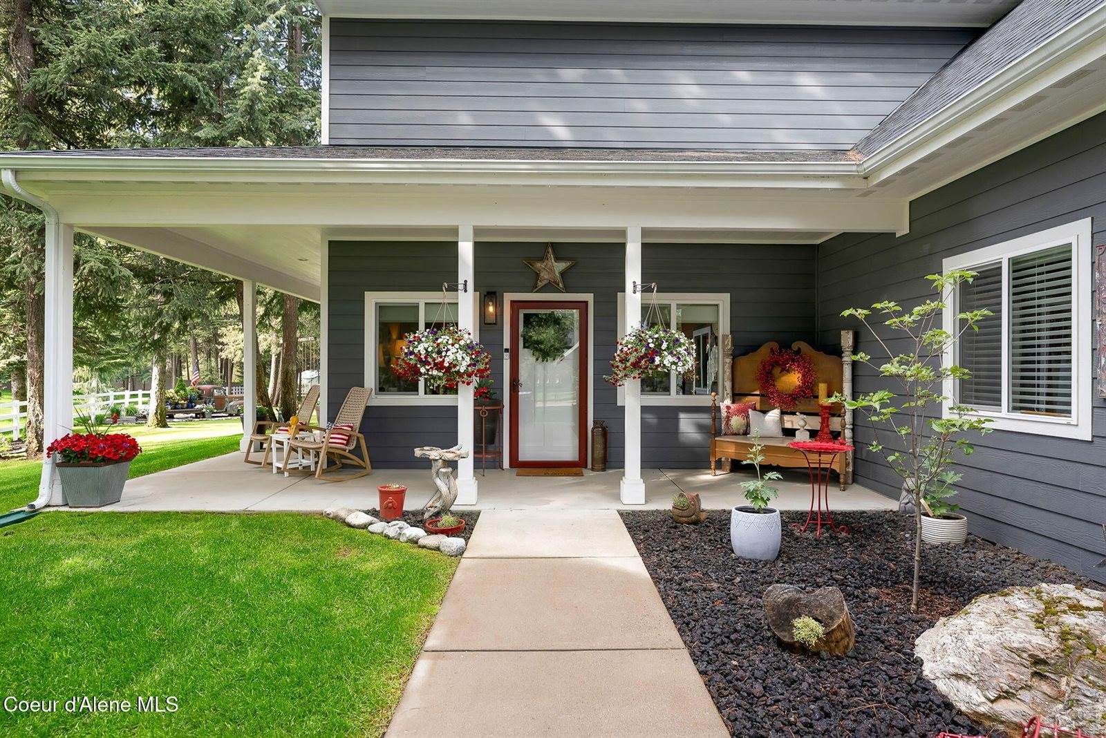 17940 West Sheltered Ct, Hauser, ID 83854