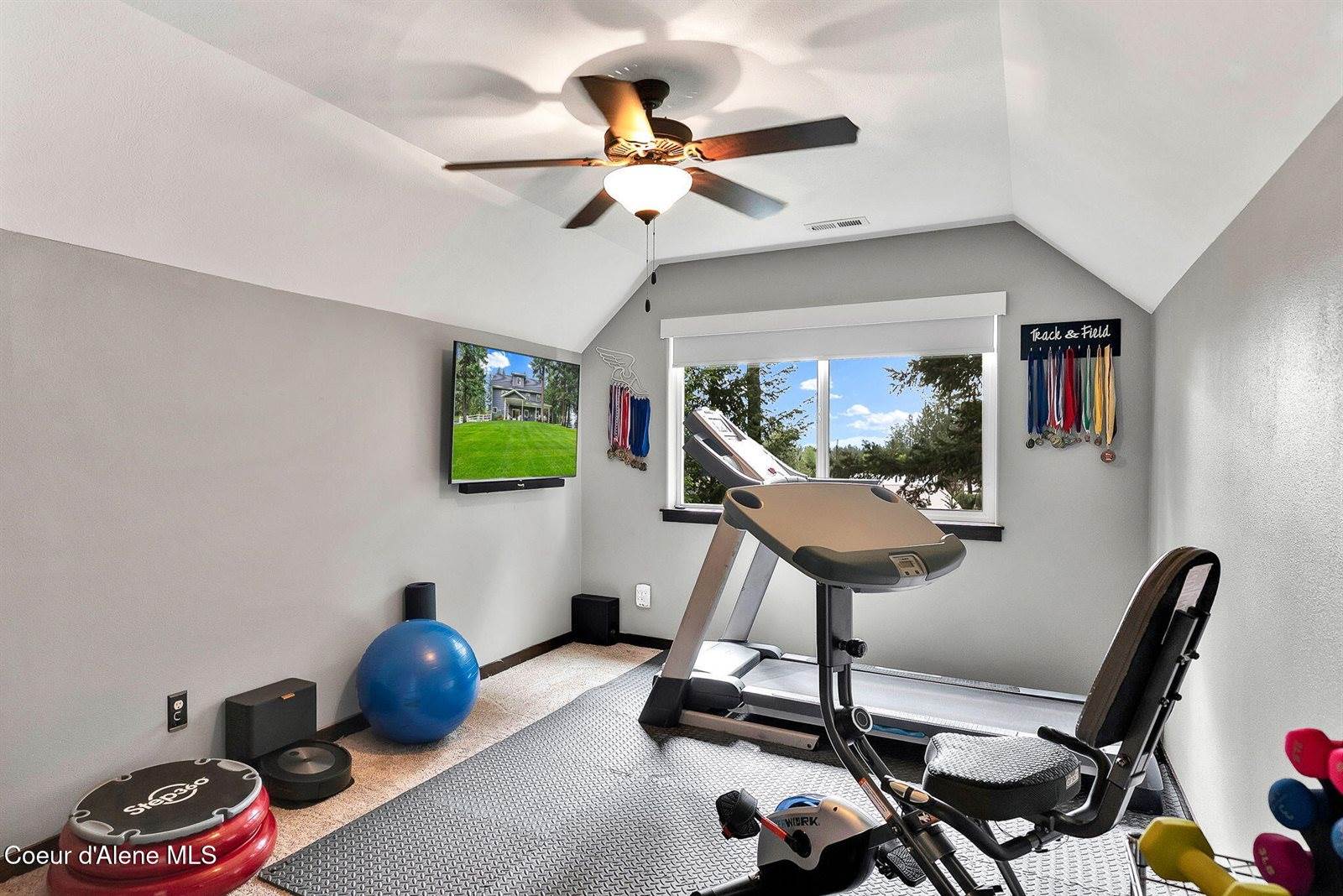 17940 West Sheltered Ct, Hauser, ID 83854