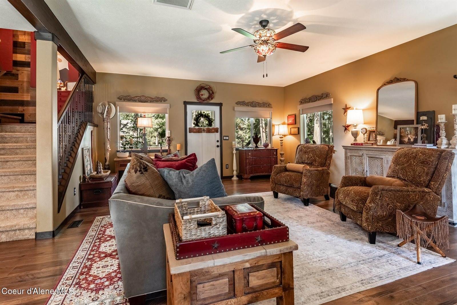 17940 West Sheltered Ct, Hauser, ID 83854