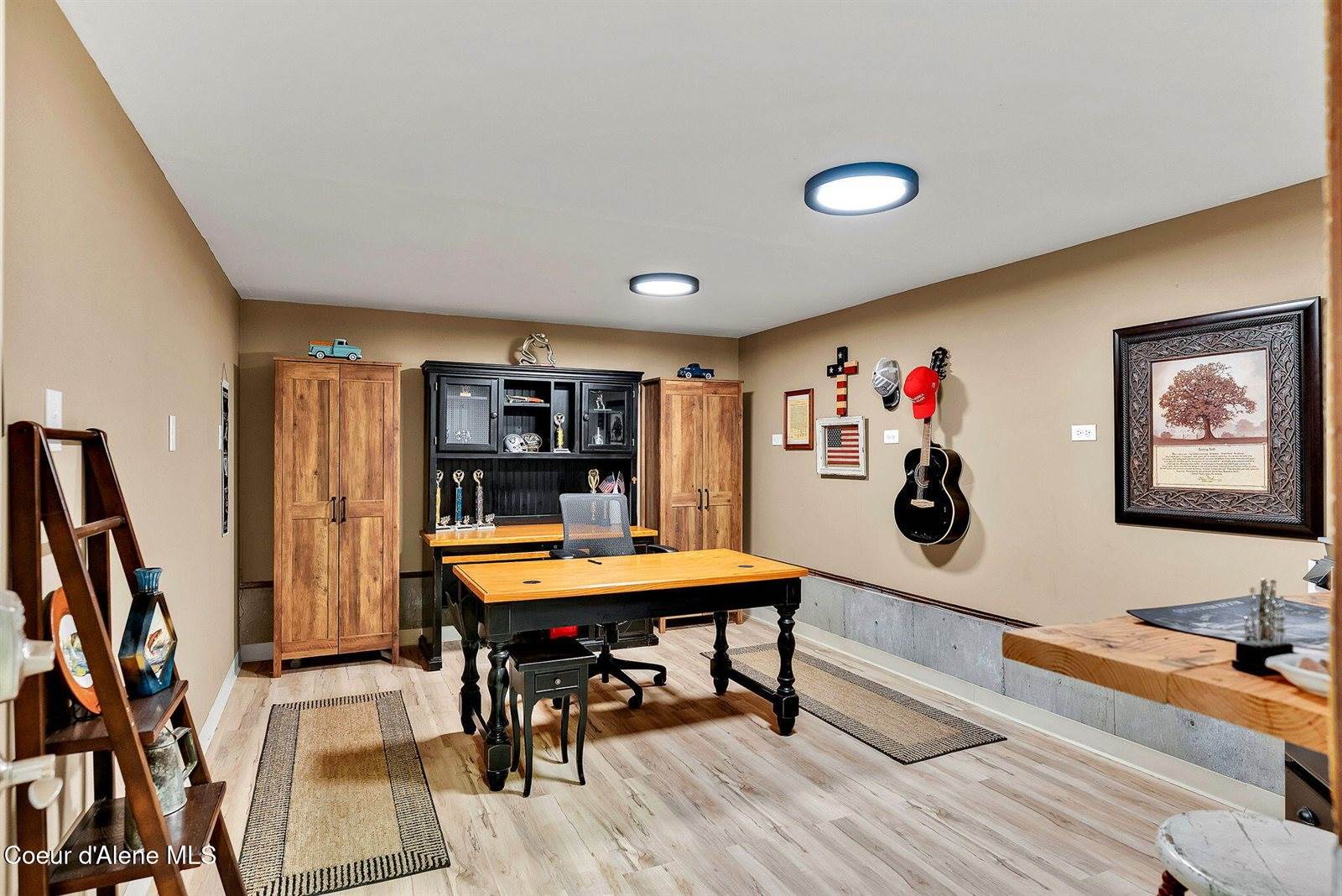 17940 West Sheltered Ct, Hauser, ID 83854