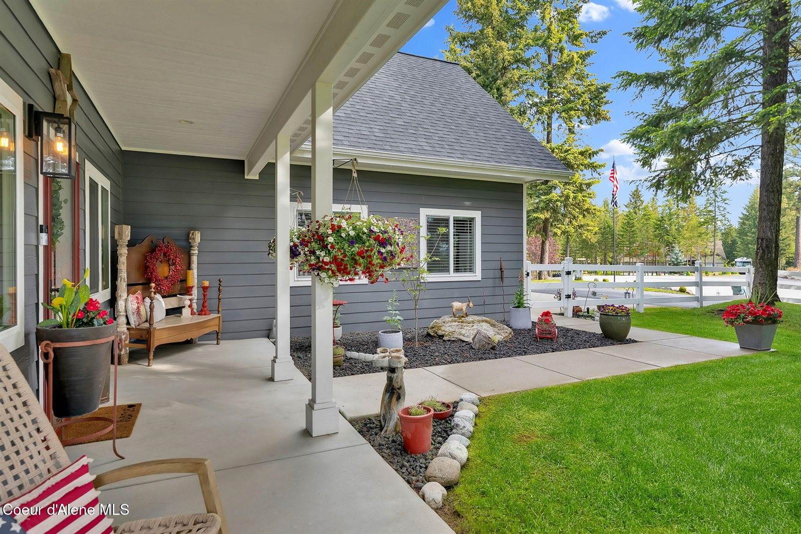 17940 West Sheltered Ct, Hauser, ID 83854