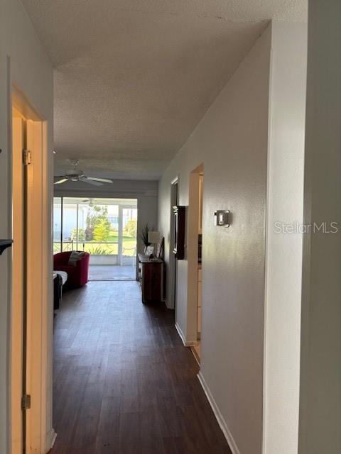 2218 Orange Blossom Lane, Bradenton, FL 34207