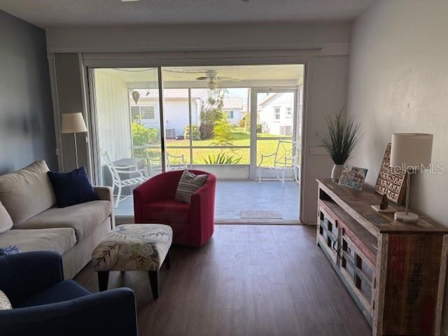 2218 Orange Blossom Lane, Bradenton, FL 34207