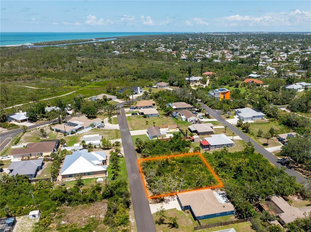 Panda Road, Venice, FL 34293