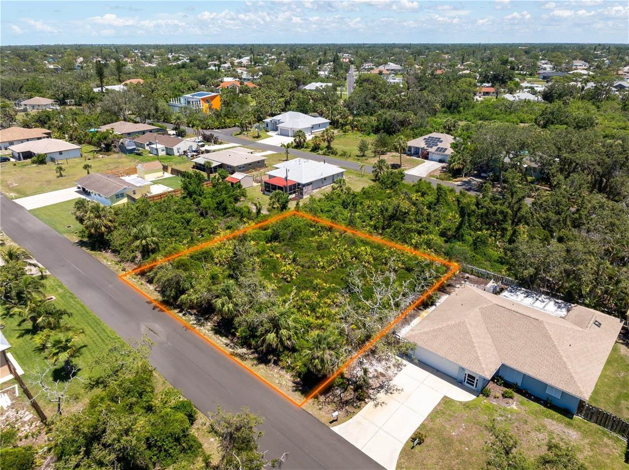 Panda Road, Venice, FL 34293