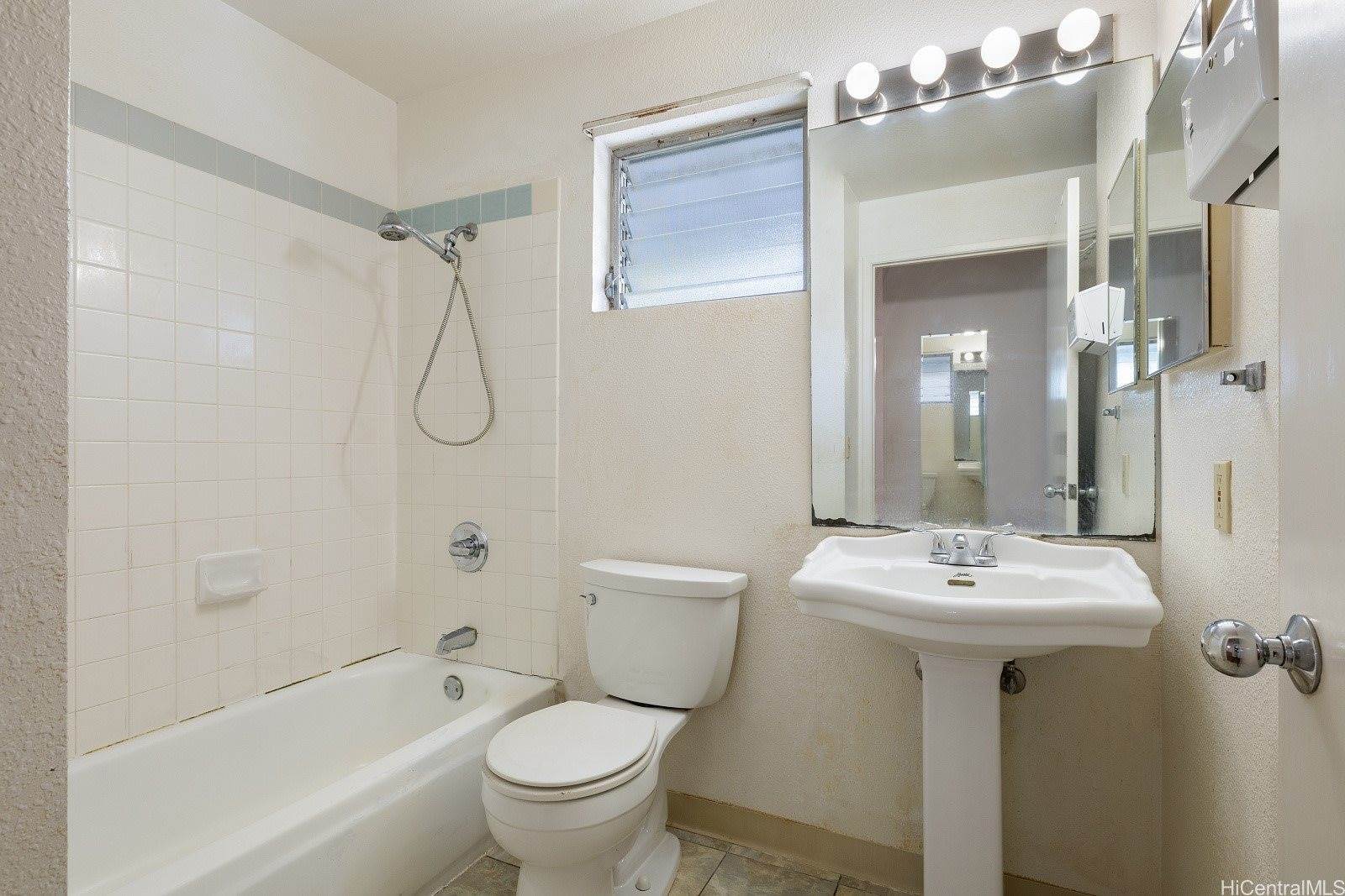 94-201 Lumiaina Place, Waipahu, HI 96797